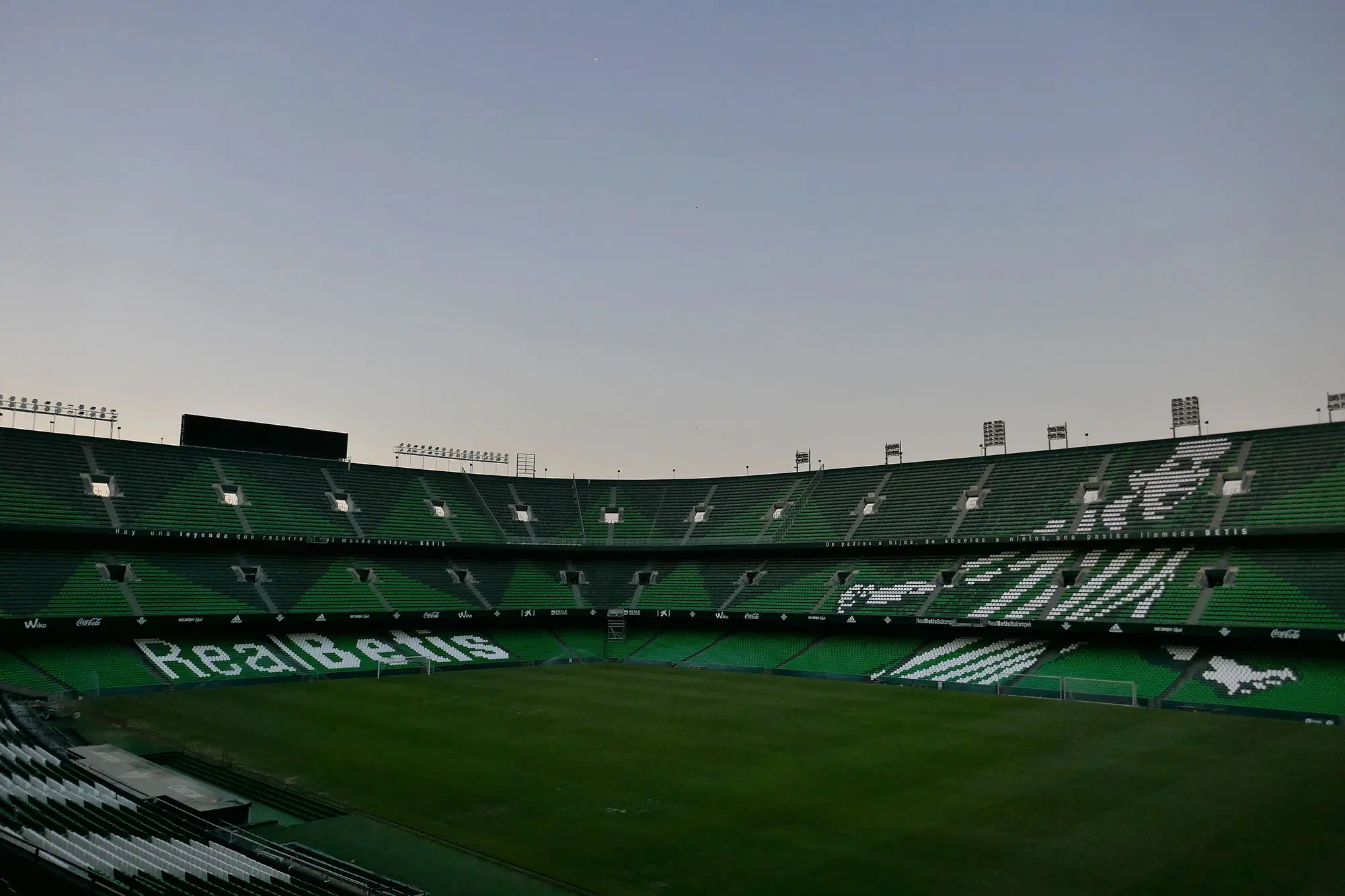 Sân vận động Estadio Benito Villamarín - Ngôi nhà của Real Betis
