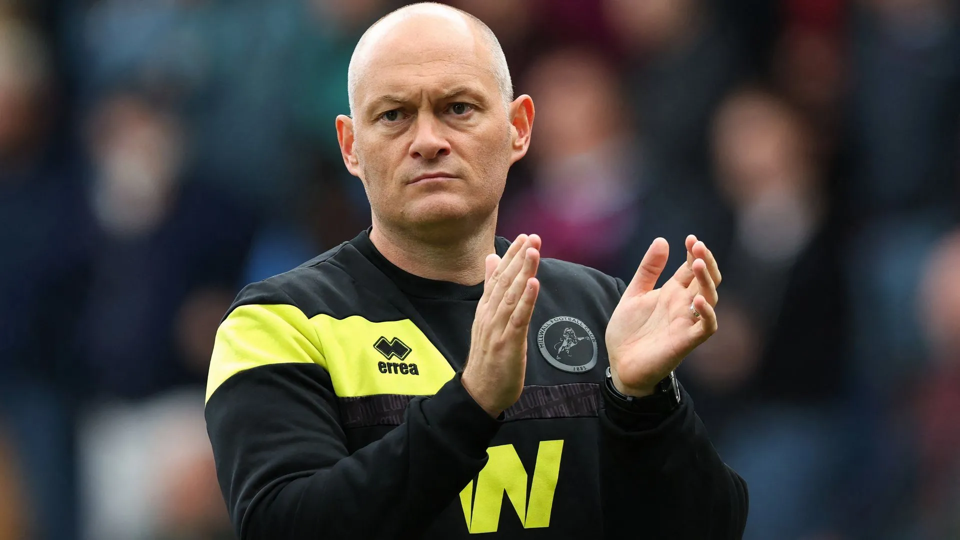 Alex Neil chỉ đạo Millwall