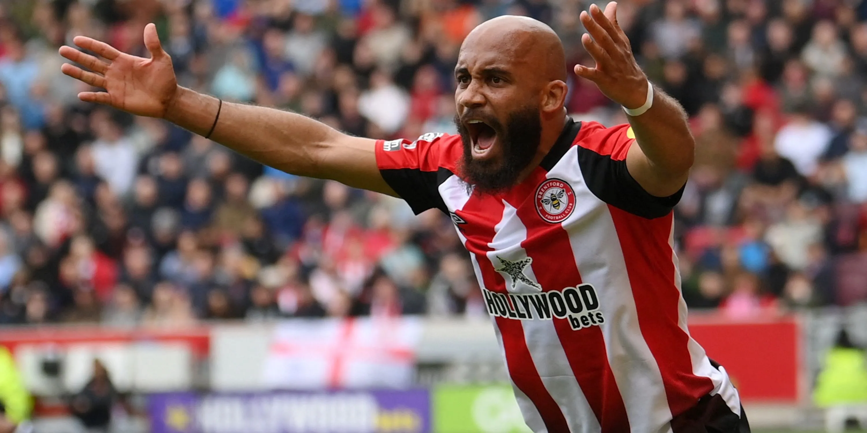 Bryan Mbeumo của Brentford tỏ ra thất vọng trong một trận đấu.