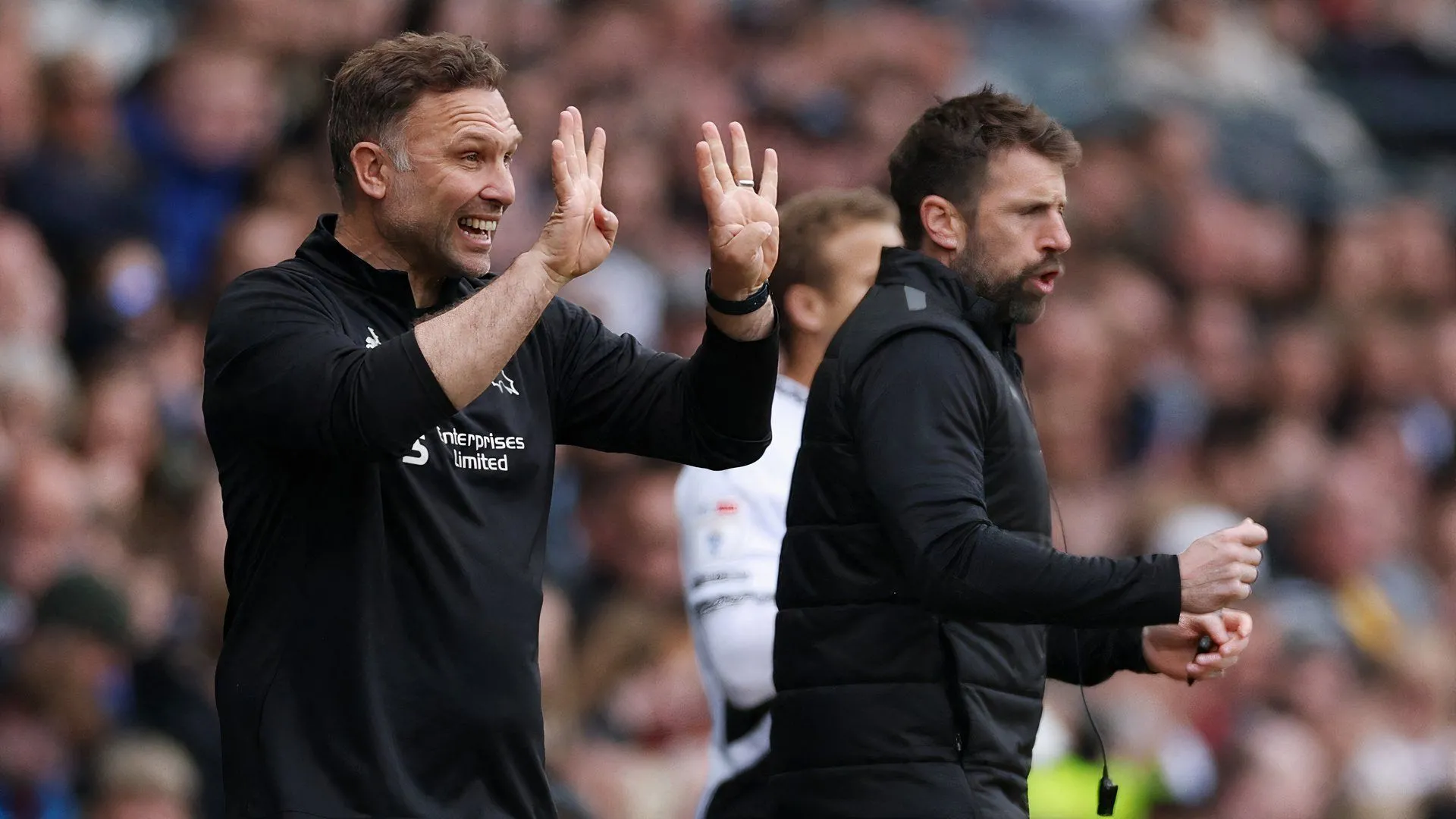 Chân dung huấn luyện viên John Eustace của Derby County