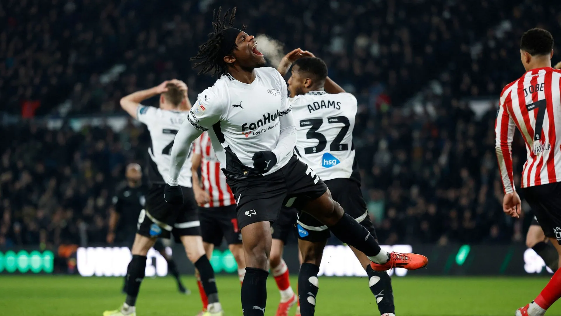 Trận đấu giữa Derby County và Sunderland tại giải Championship