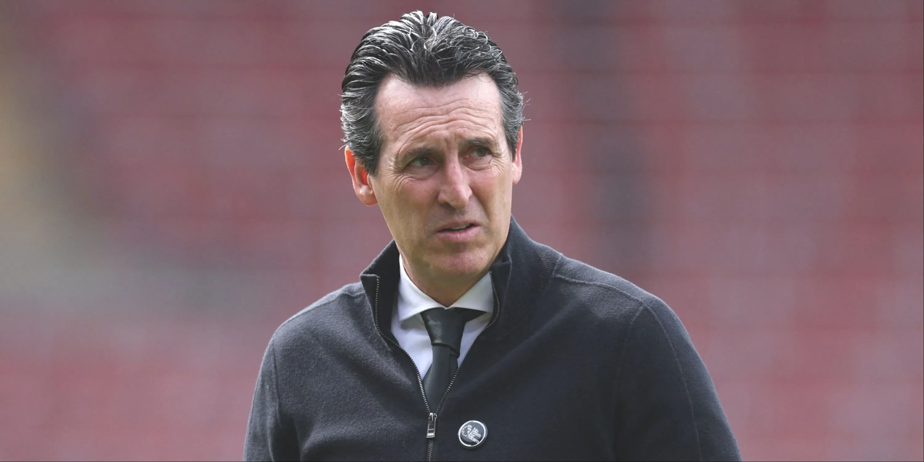 Huấn luyện viên Unai Emery của Aston Villa, câu lạc bộ có giới hạn lỗ thấp