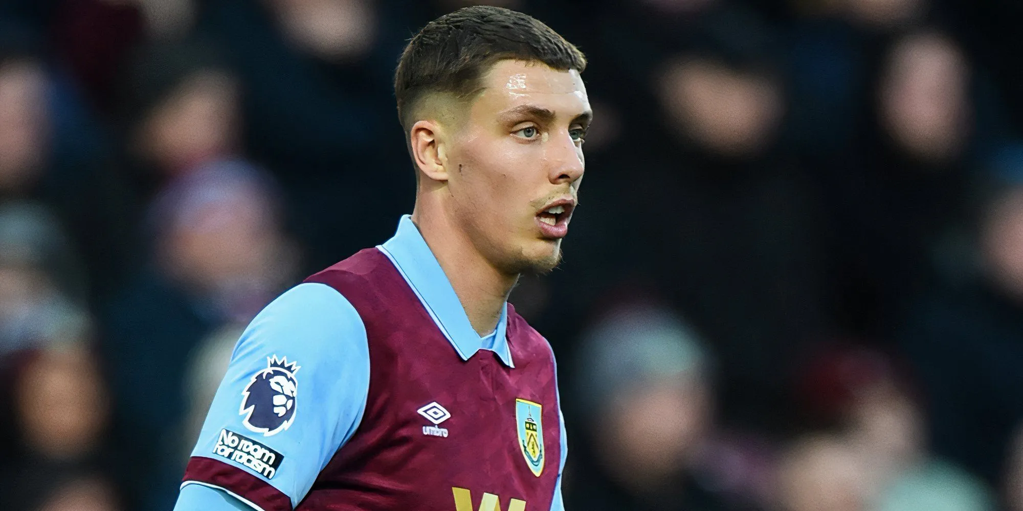 Trung vệ Maxime Esteve của Burnley, mục tiêu chuyển nhượng của Crystal Palace