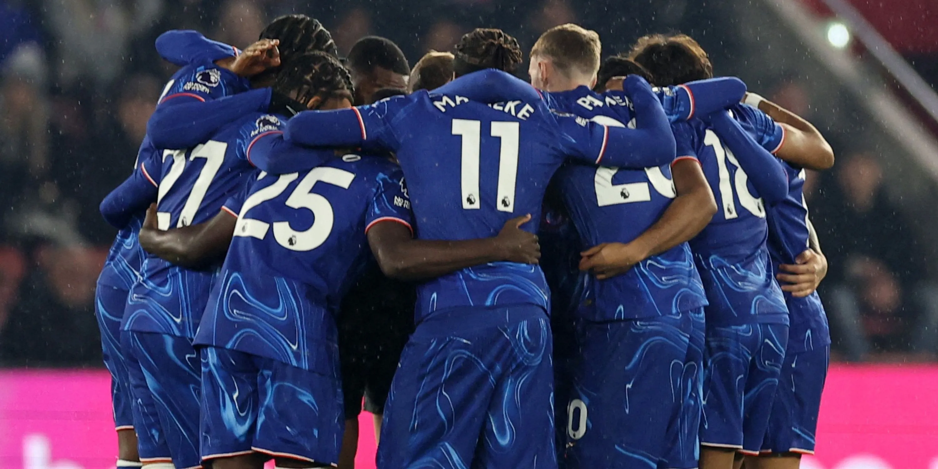 Các cầu thủ Chelsea thi đấu tại Premier League