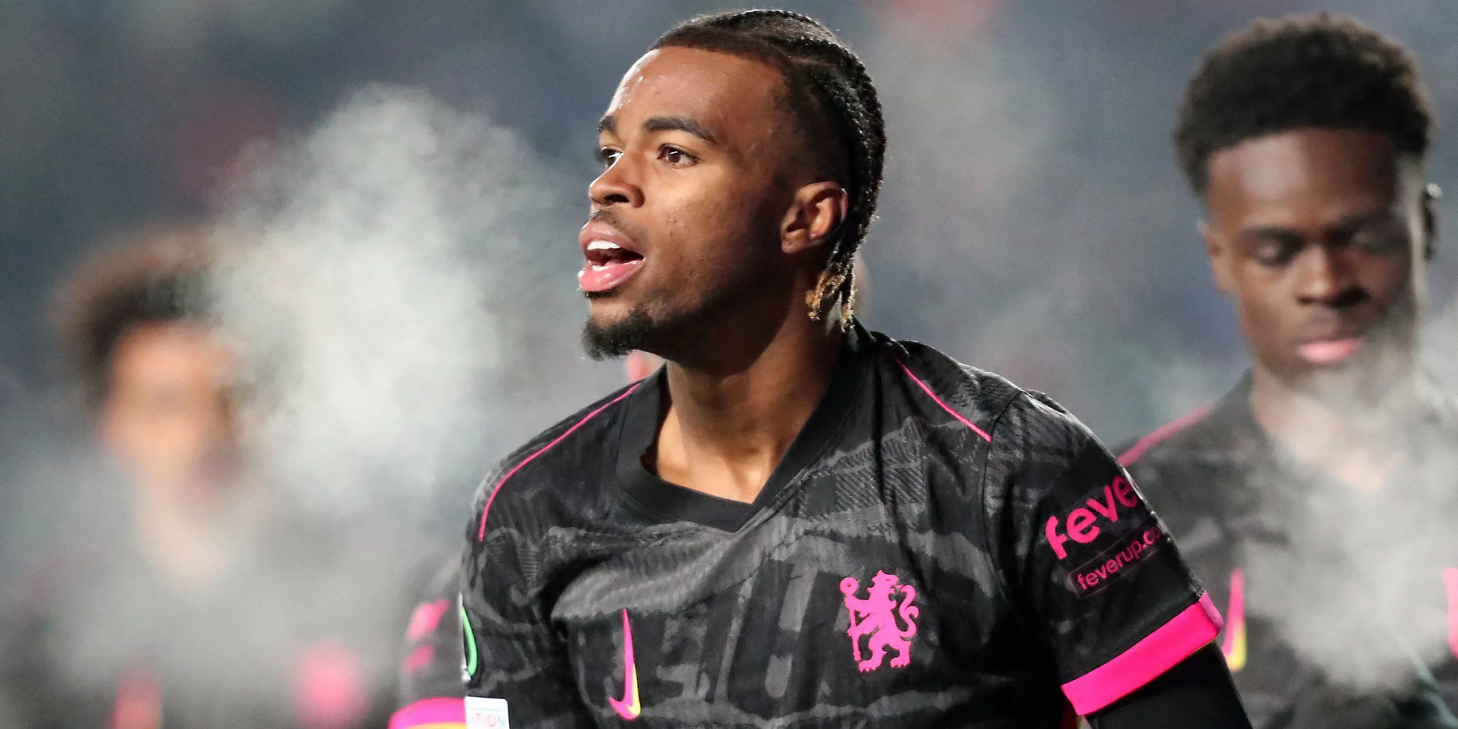 Carney Chukwuemeka trong màu áo Borussia Dortmund