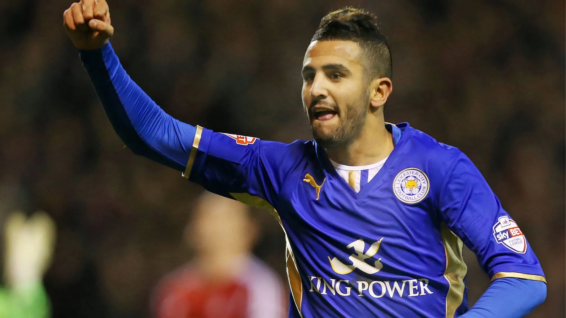 Cầu thủ chạy cánh Riyad Mahrez của Leicester City trong thời gian ở Championship
