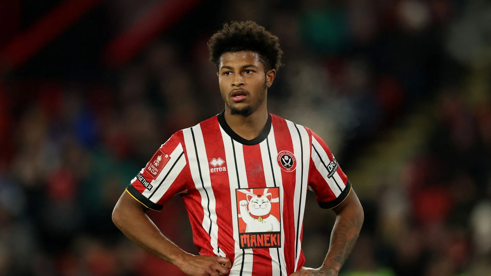 Chân dung tiền đạo Rhian Brewster trong màu áo Sheffield United, cầu thủ tự do