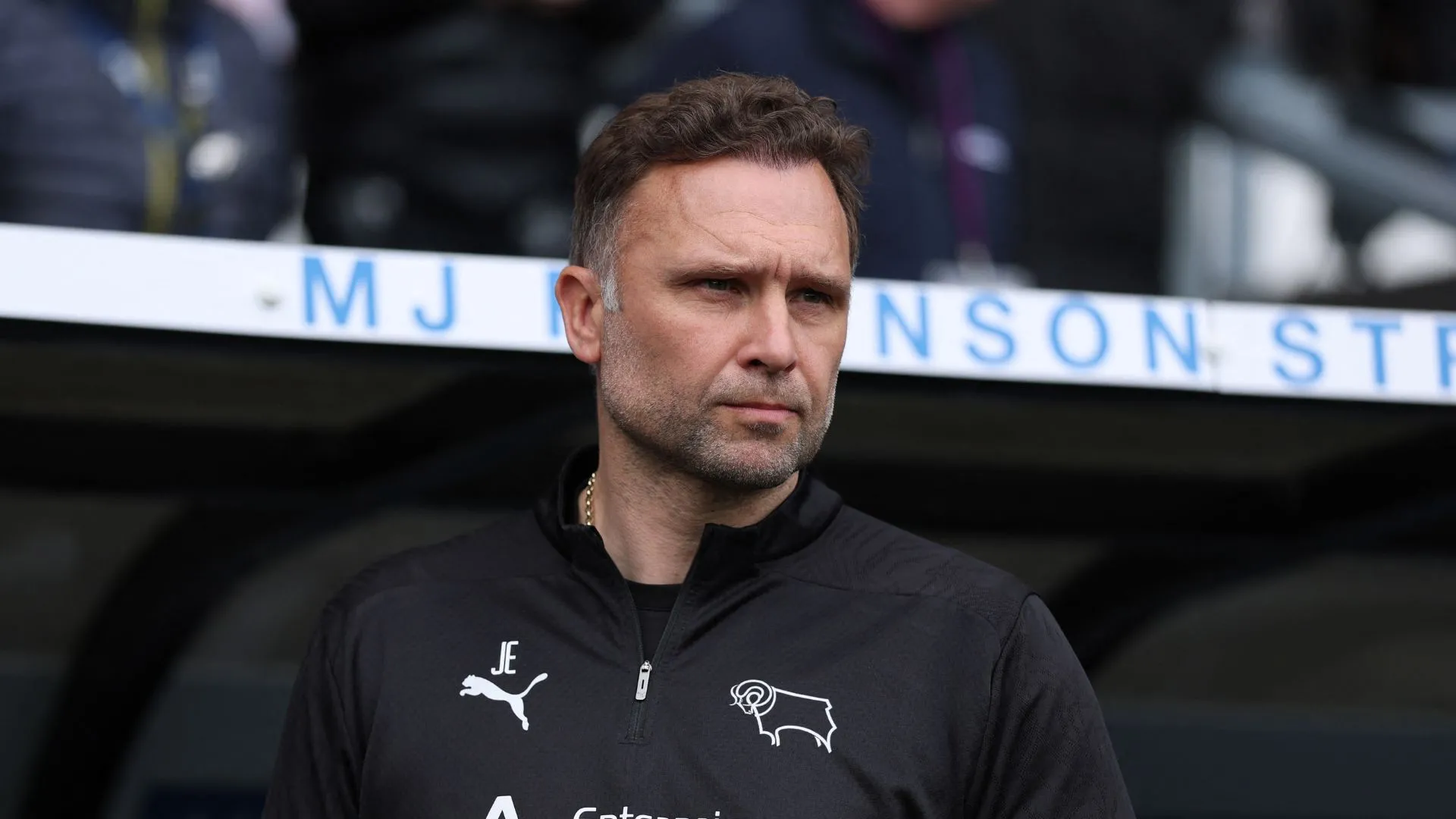 Huấn luyện viên John Eustace đối mặt thách thức chiêu mộ Josh Windass cho Derby County
