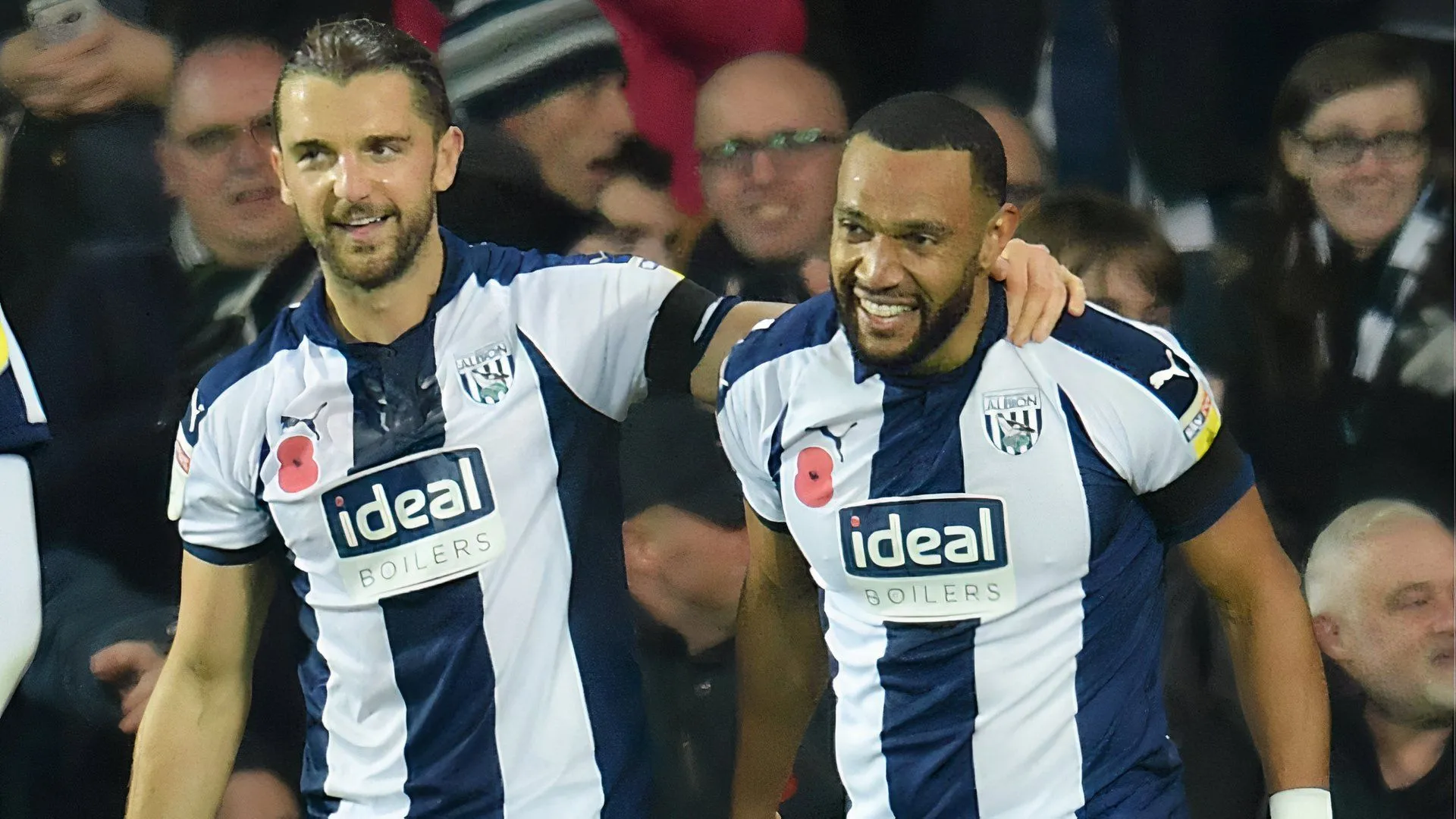 Jay Rodriguez ăn mừng bàn thắng cho West Brom