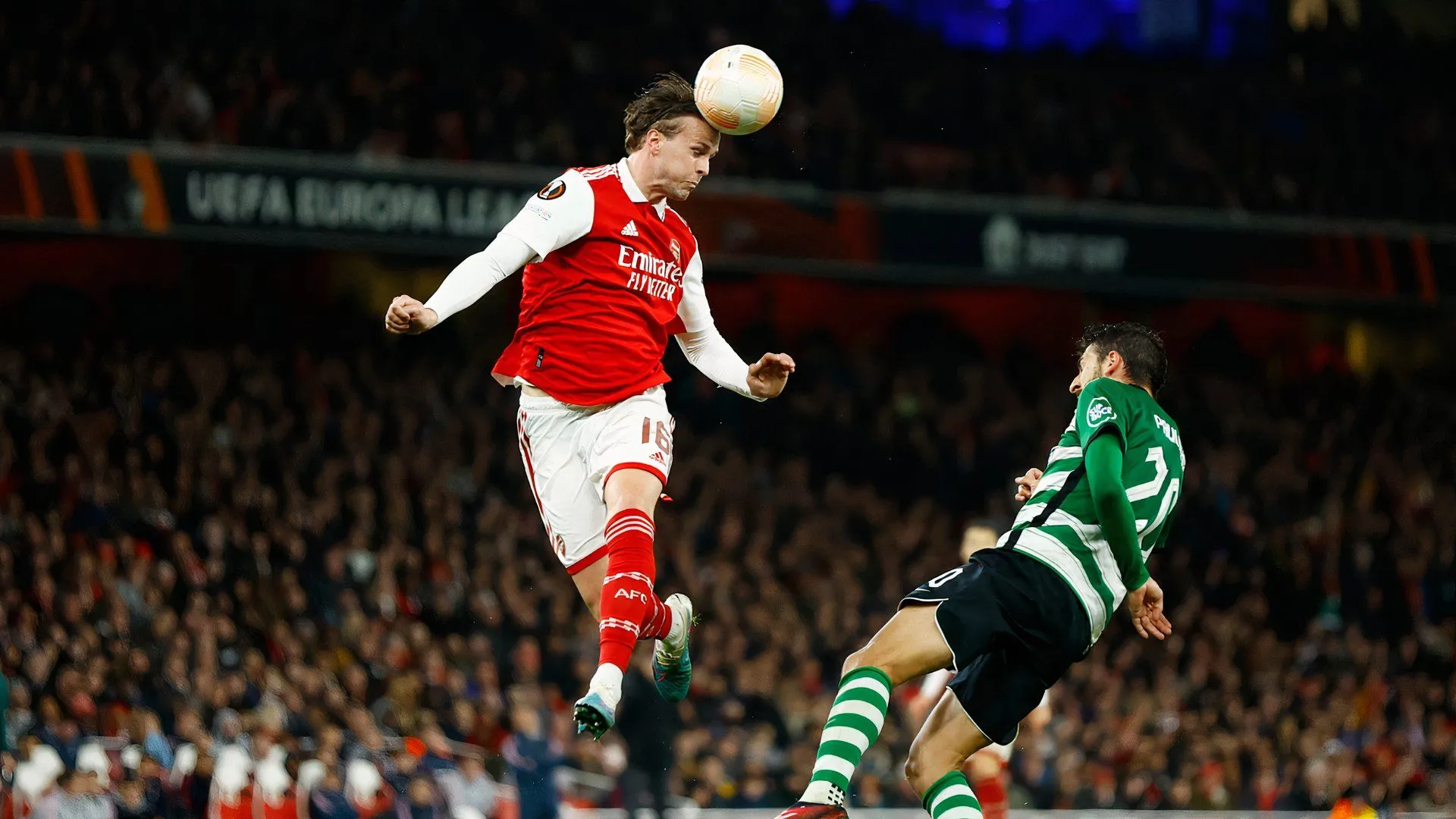 Rob Holding trong màu áo Sheffield United sau khi gia nhập theo dạng cho mượn