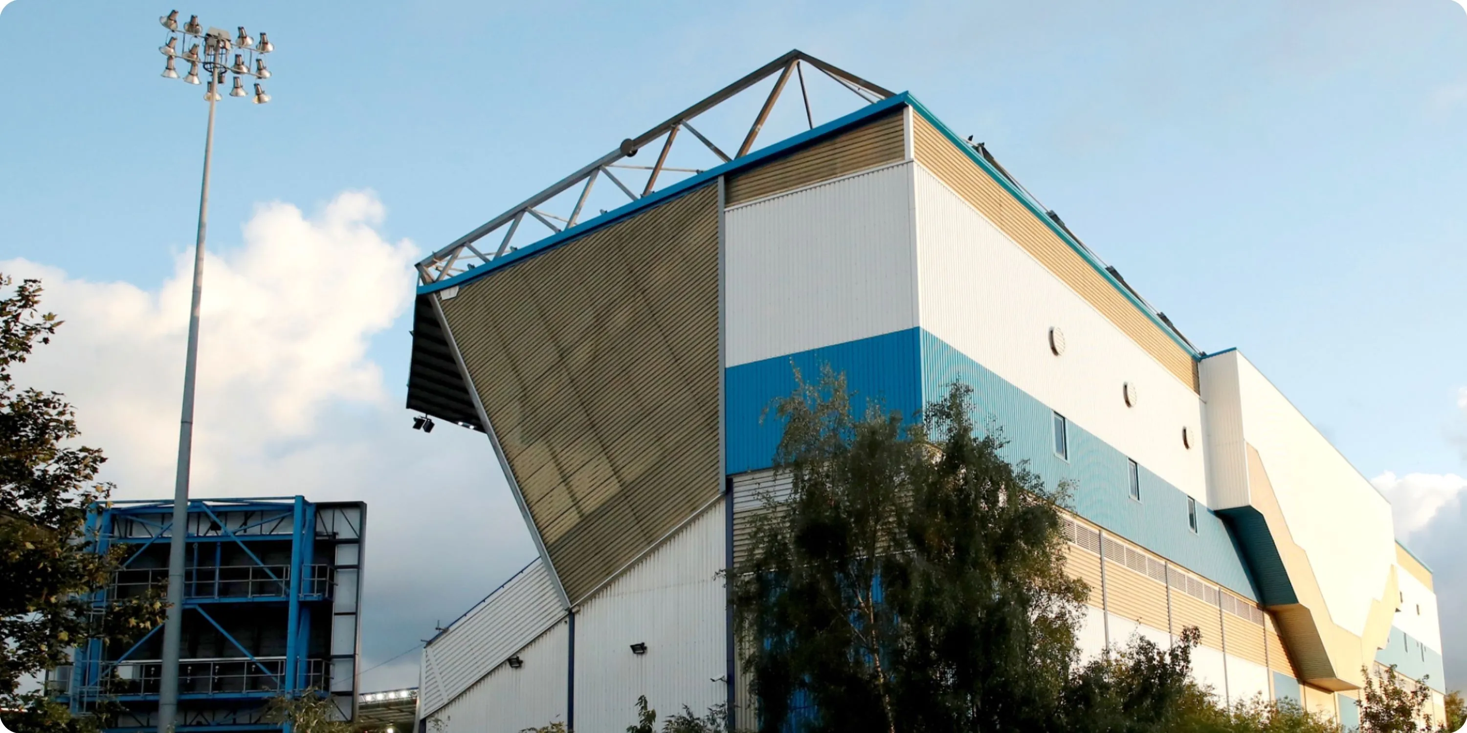 Sân St Andrew's của Birmingham City, nơi Troy Deeney chịu áp lực lớn nhất