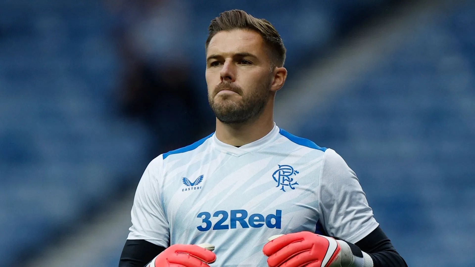 Thủ môn Jack Butland thi đấu trong màu áo Rangers
