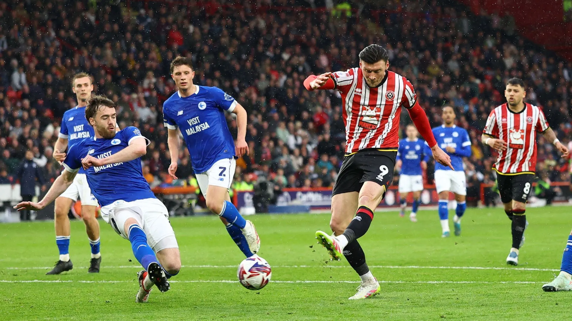Tiền đạo Kieffer Moore, mục tiêu chuyển nhượng hàng đầu của Wrexham trong kỳ chuyển nhượng mùa hè.