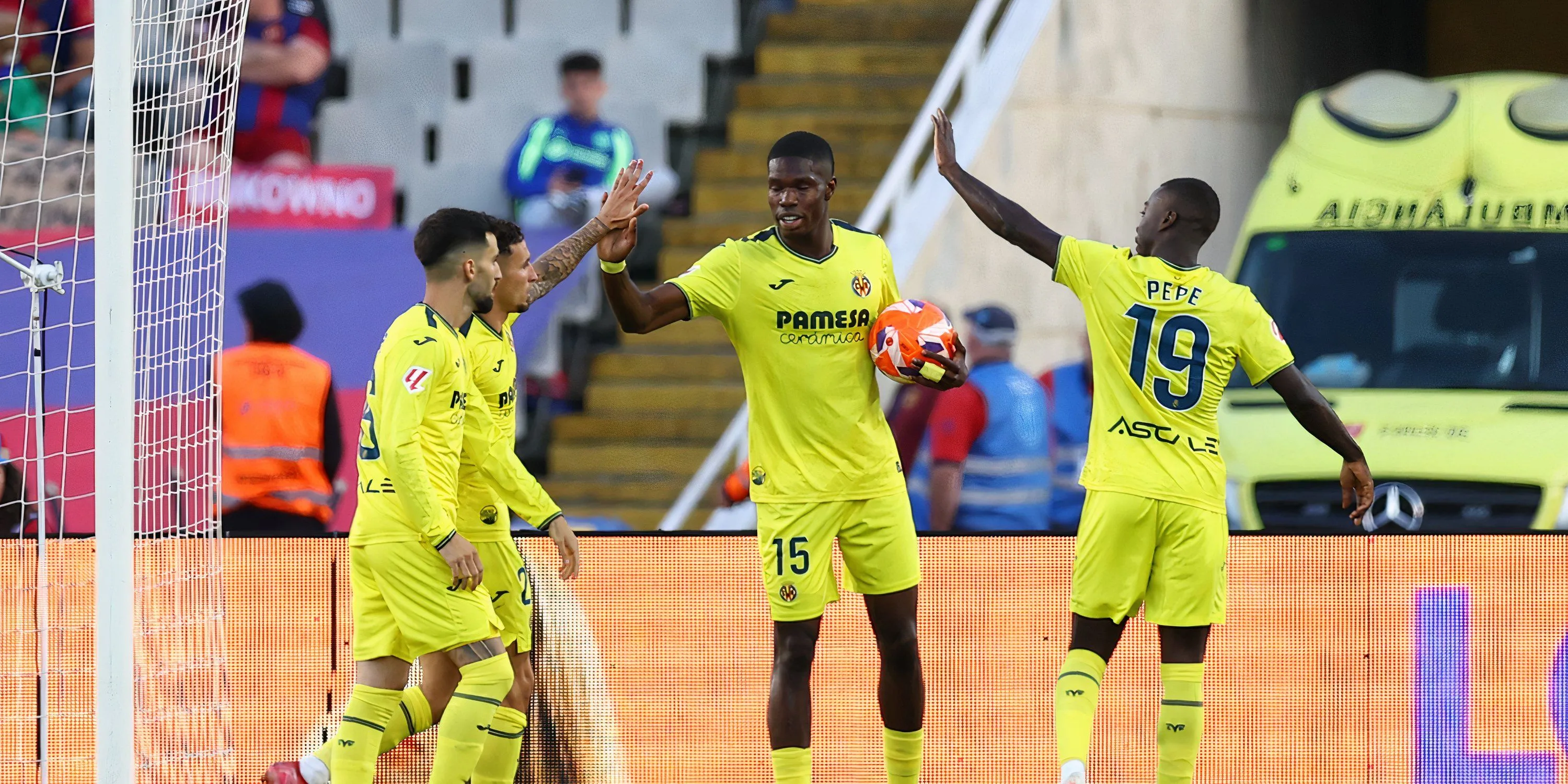 Tiền đạo trẻ Thierno Barry, một trong những mục tiêu chuyển nhượng của Everton