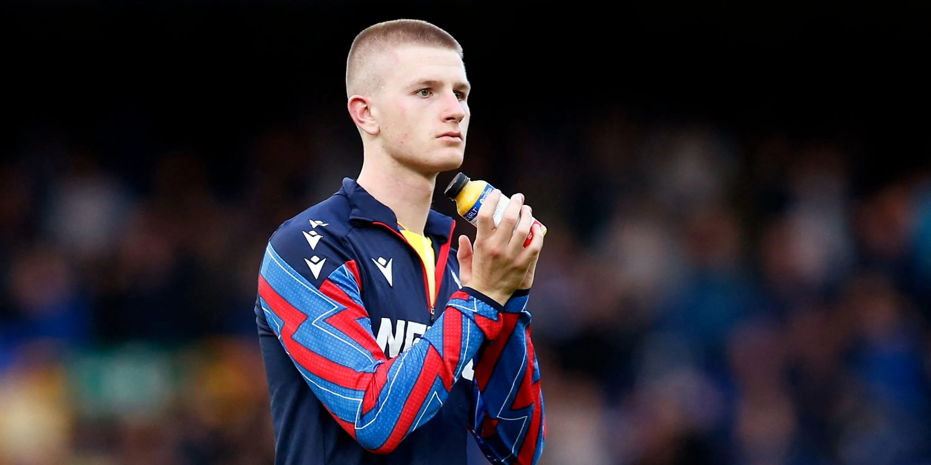 Tiền vệ Adam Wharton trong màu áo Crystal Palace
