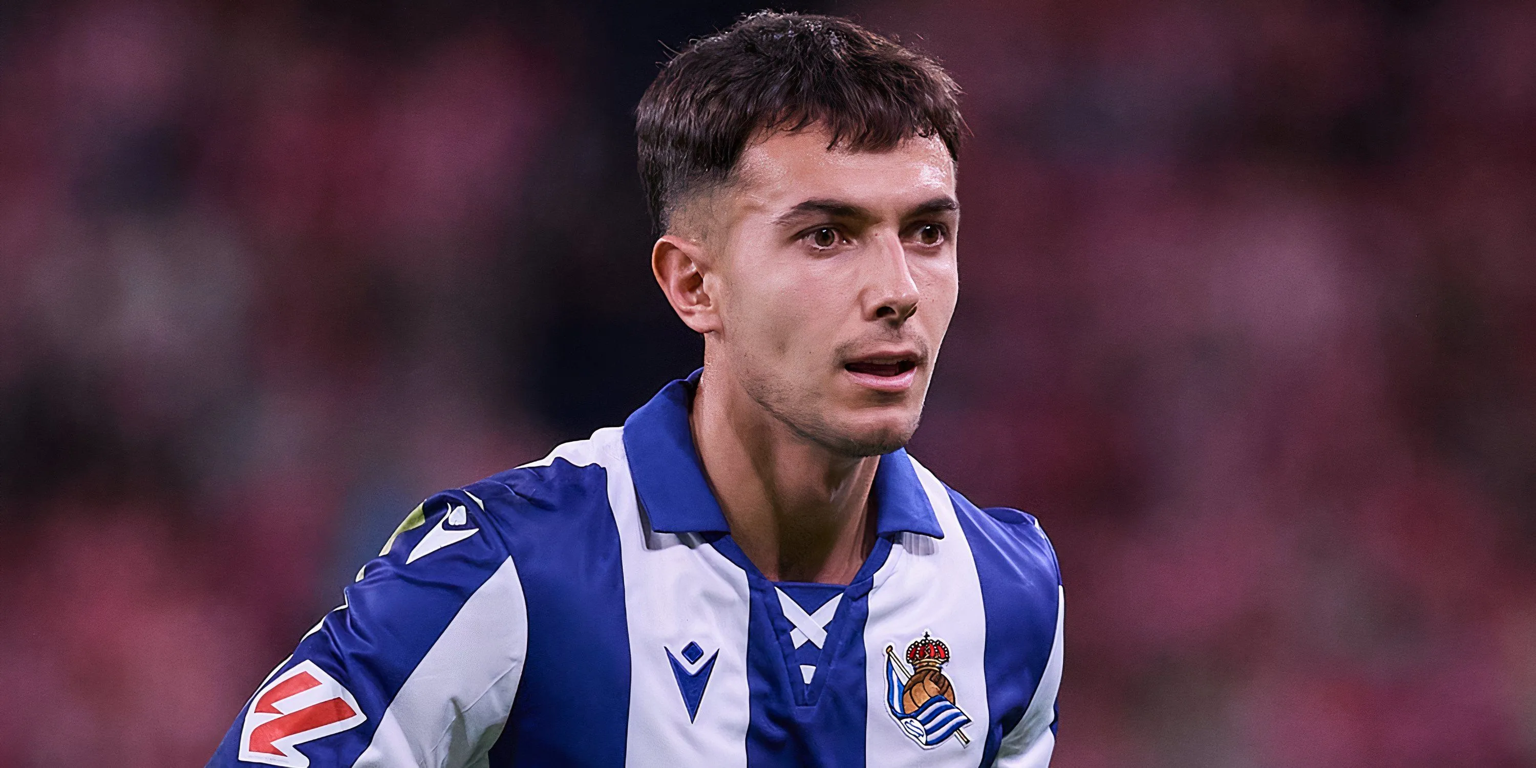 Tiền vệ Martin Zubimendi thi đấu cho Real Sociedad trước khi chuyển đến Arsenal