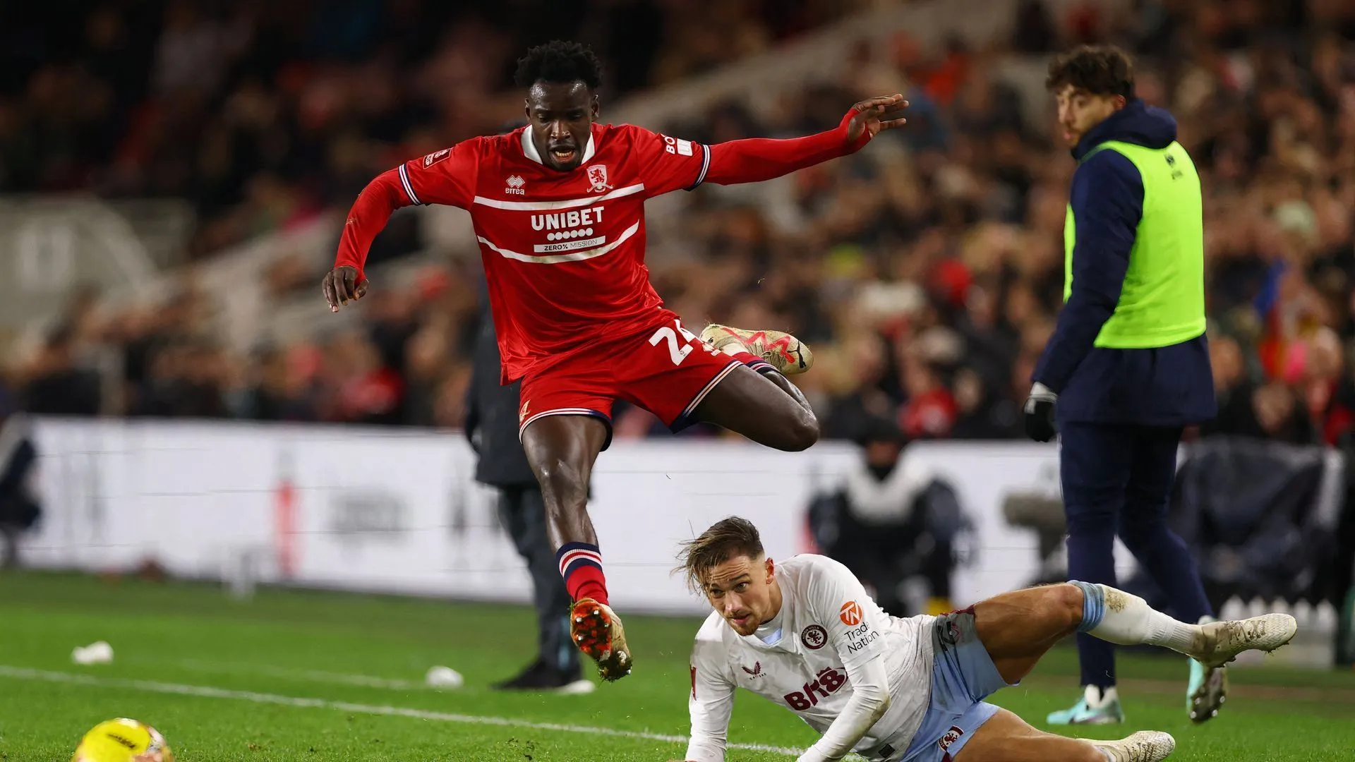 Alex Bangura thi đấu cho Middlesbrough