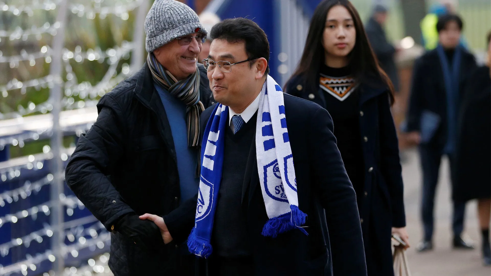 Chủ tịch Dejphon Chansiri của Sheffield Wednesday, người đang gây ra cuộc khủng hoảng tài chính và quản lý tại CLB