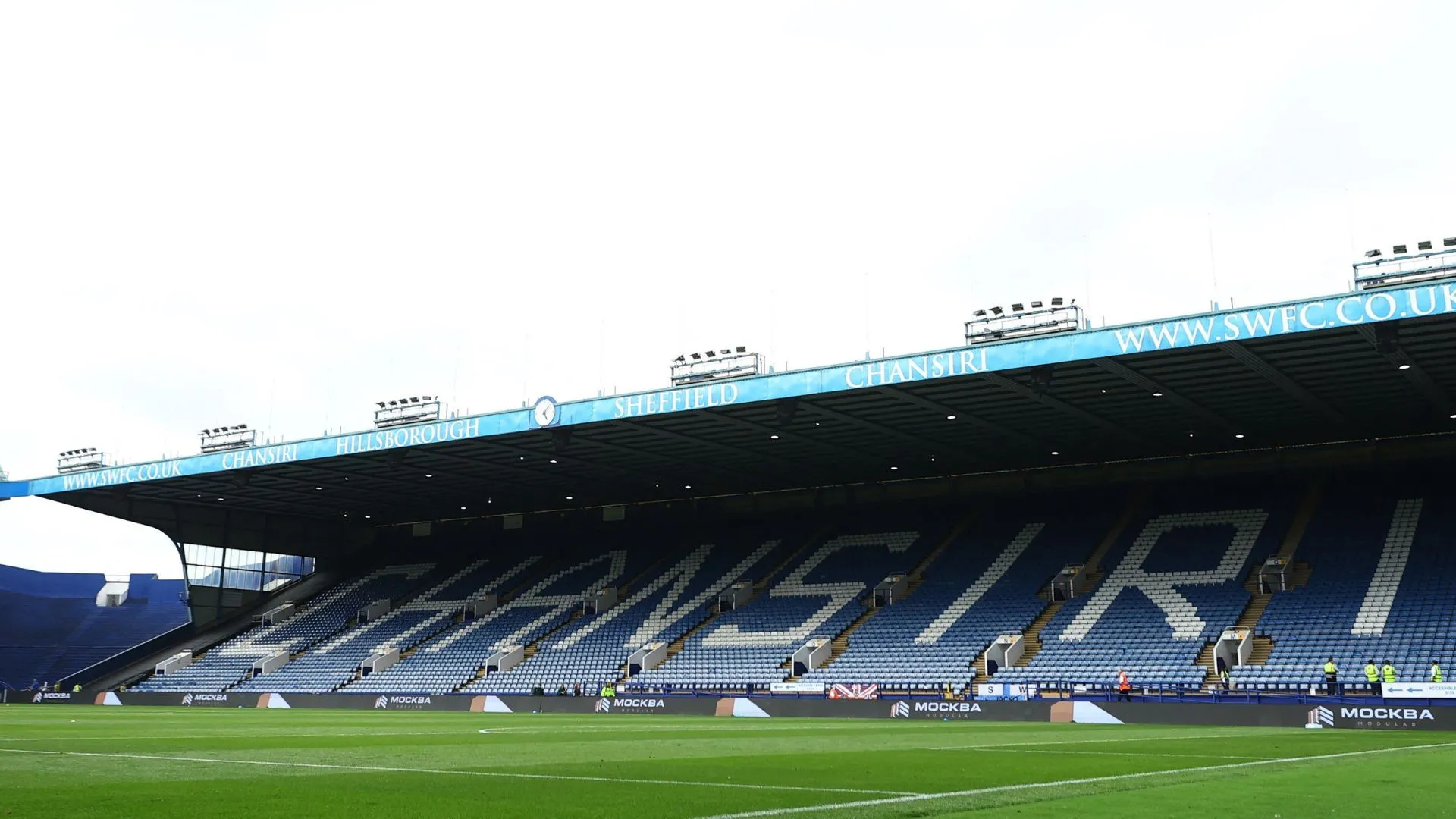 Khán đài North Stand tại sân vận động Hillsborough của Sheffield Wednesday được mở lại