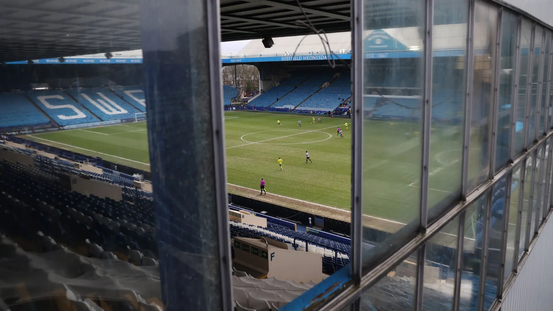 Khung cảnh khán đài Bắc sân Hillsborough của Sheffield Wednesday, nơi đang đối mặt với vấn đề an toàn nghiêm trọng