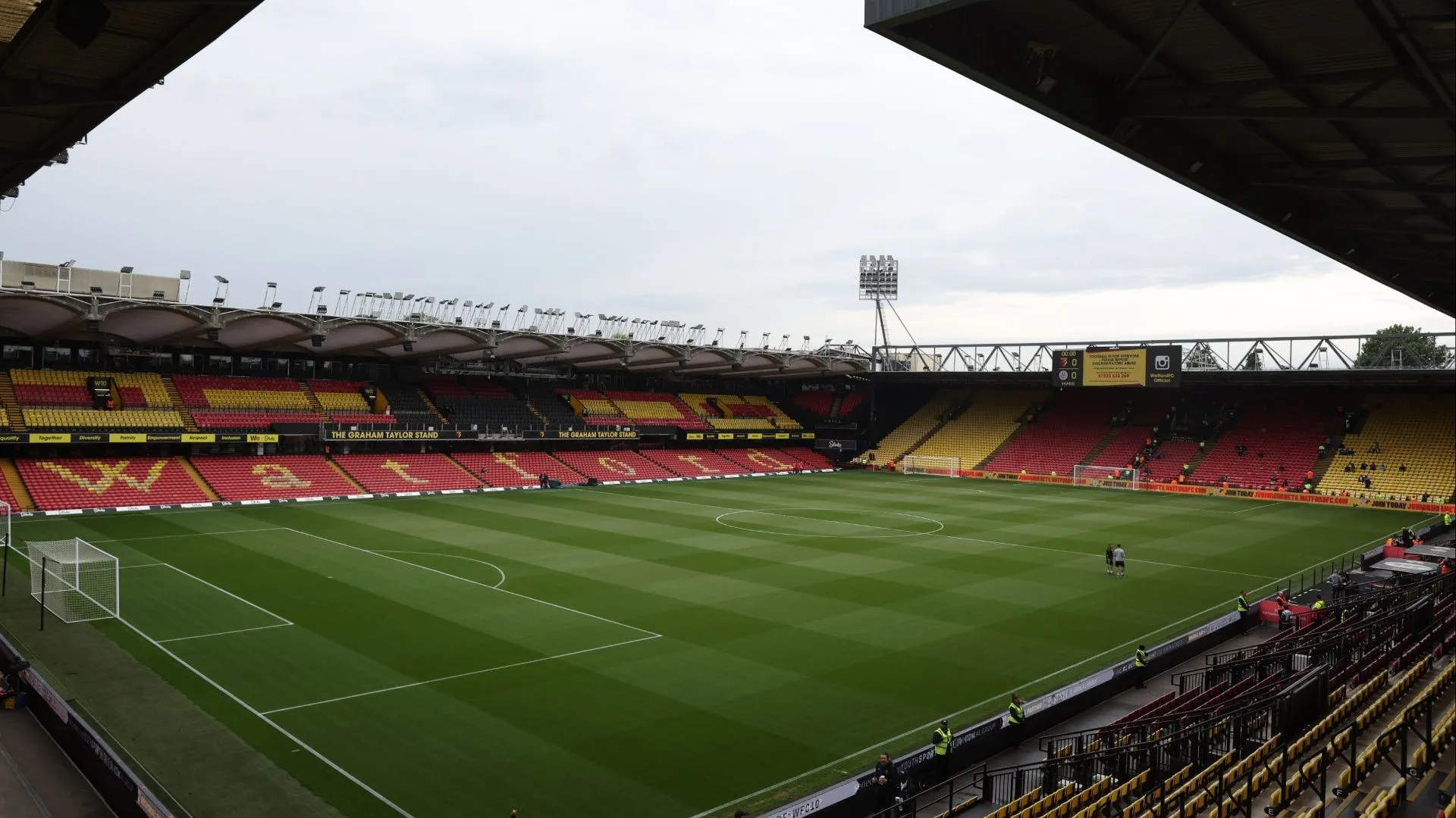 Sân Vicarage Road của Watford, nơi chứng kiến nhiều HLV đến và đi