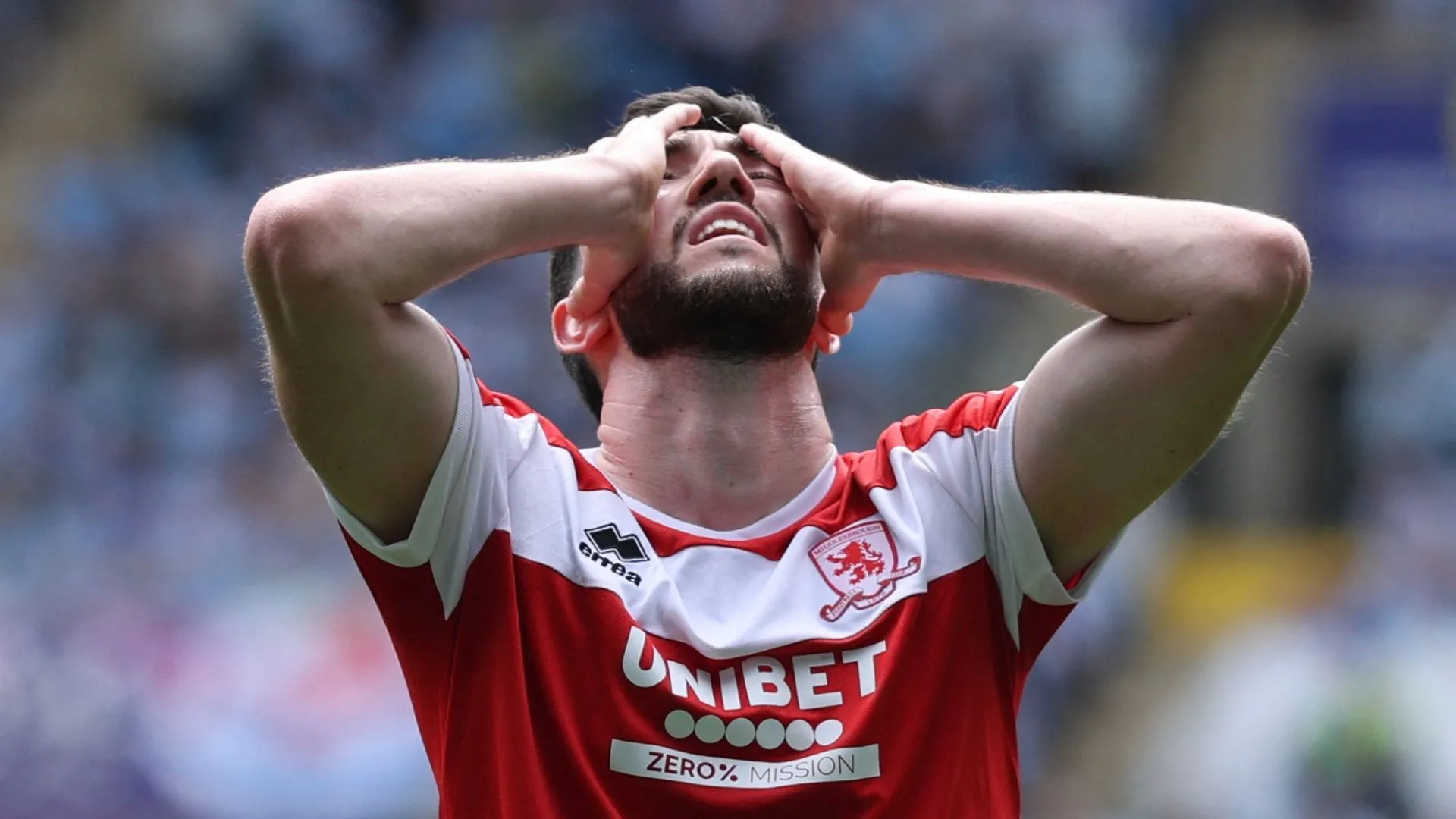 Finn Azaz thi đấu nổi bật cho Middlesbrough