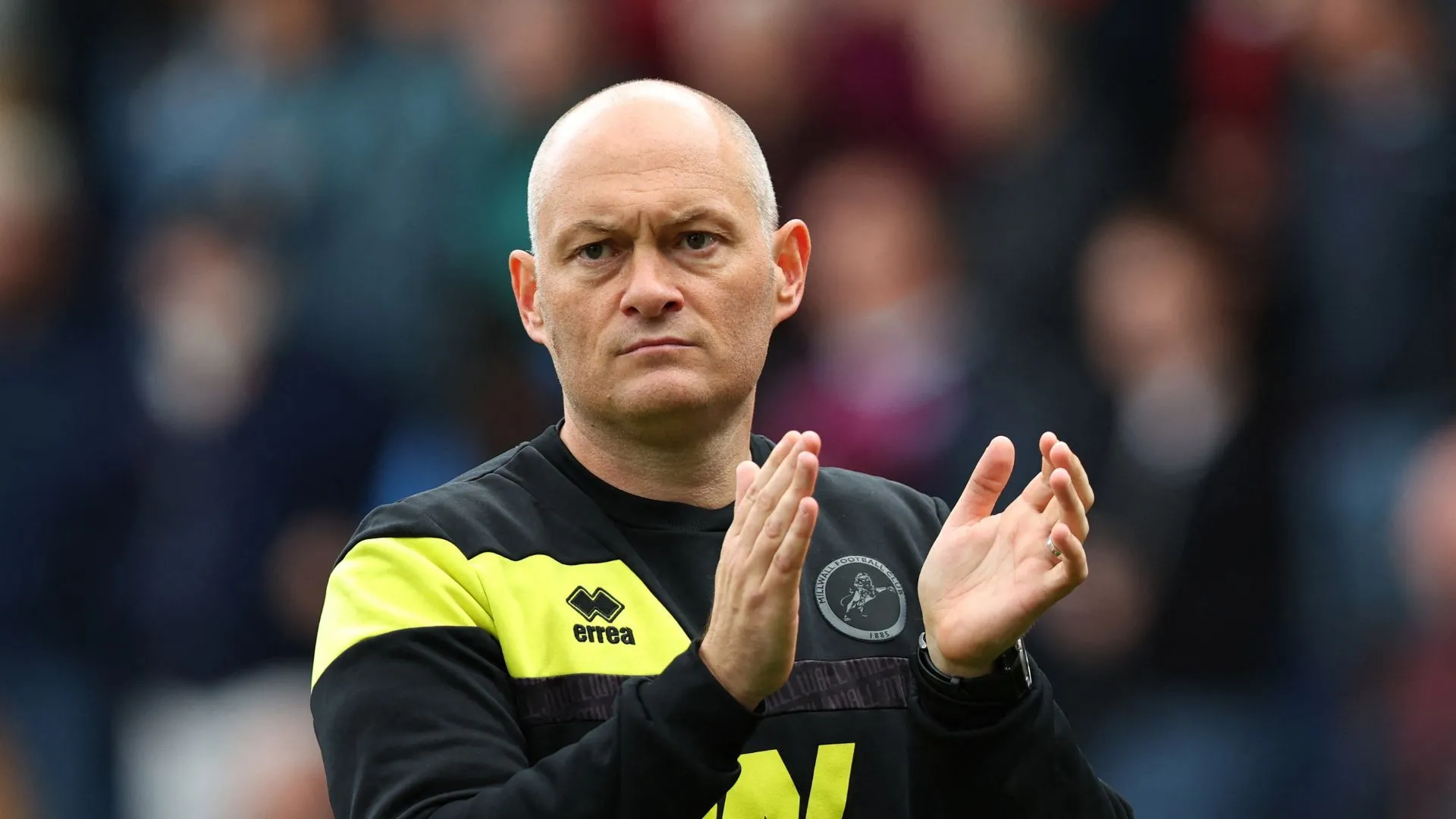 HLV Alex Neil của Millwall trong trận đấu Championship mùa giải mới