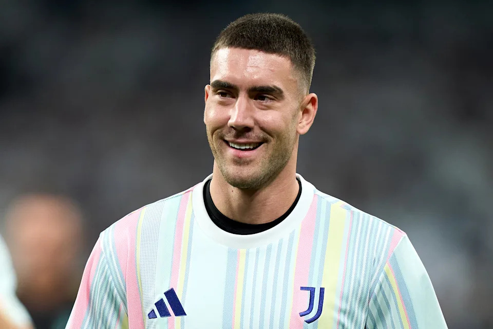 Bayern Munich Giảm Nhẹ Quan Tâm Đến Dusan Vlahovic Giữa Thời Điểm Chuyển Nhượng