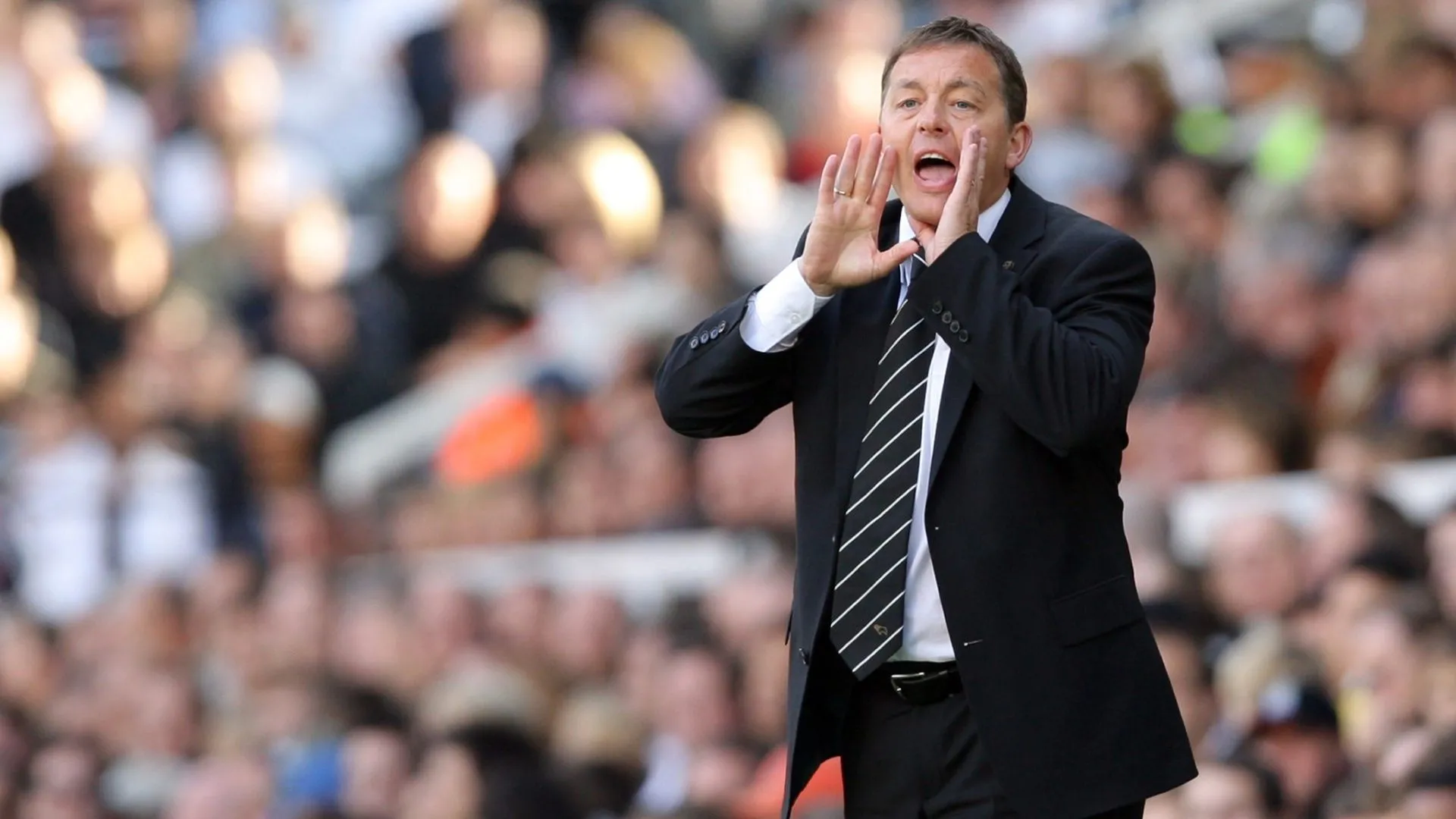 Billy Davies huấn luyện Derby County mùa thăng hạng 2007, biểu tượng kỷ lục 11 điểm tại Premier League