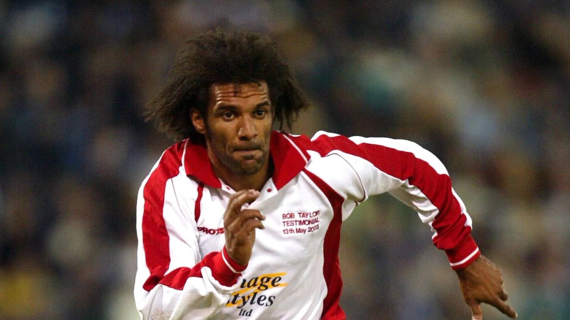 Don Goodman bình luận trên Sky Sports, chia sẻ về sân EFL yêu thích của mình