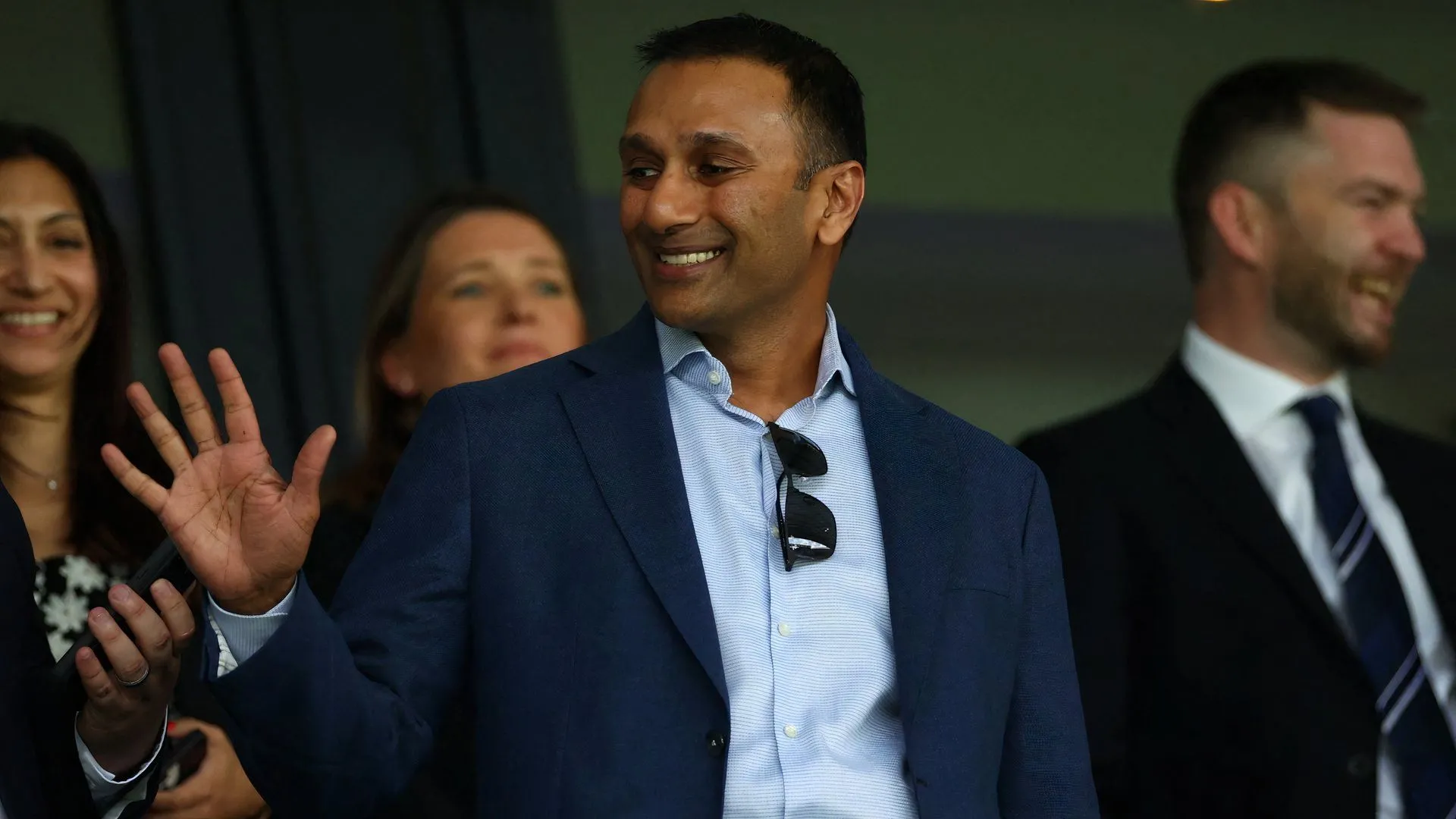 Shilen Patel theo dõi West Brom — chủ sở hữu muốn ổn định nhưng cần quản lý hợp đồng hiệu quả